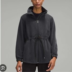 🍋 Lululemon Softstreme
Cinch-Waist Jacket in Black Gray size 10. EUC.